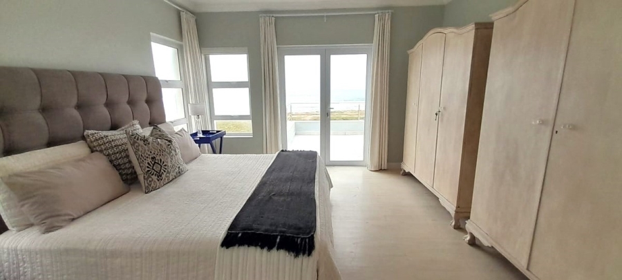 4 Bedroom Property for Sale in Stilbaai Oos Western Cape